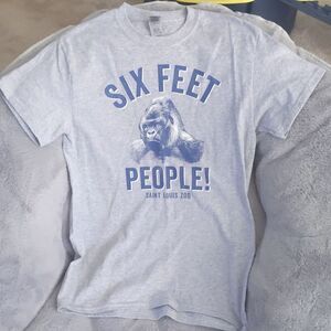 "Six feet" gorilla Tshirt from St Louis Zoo.adult size small